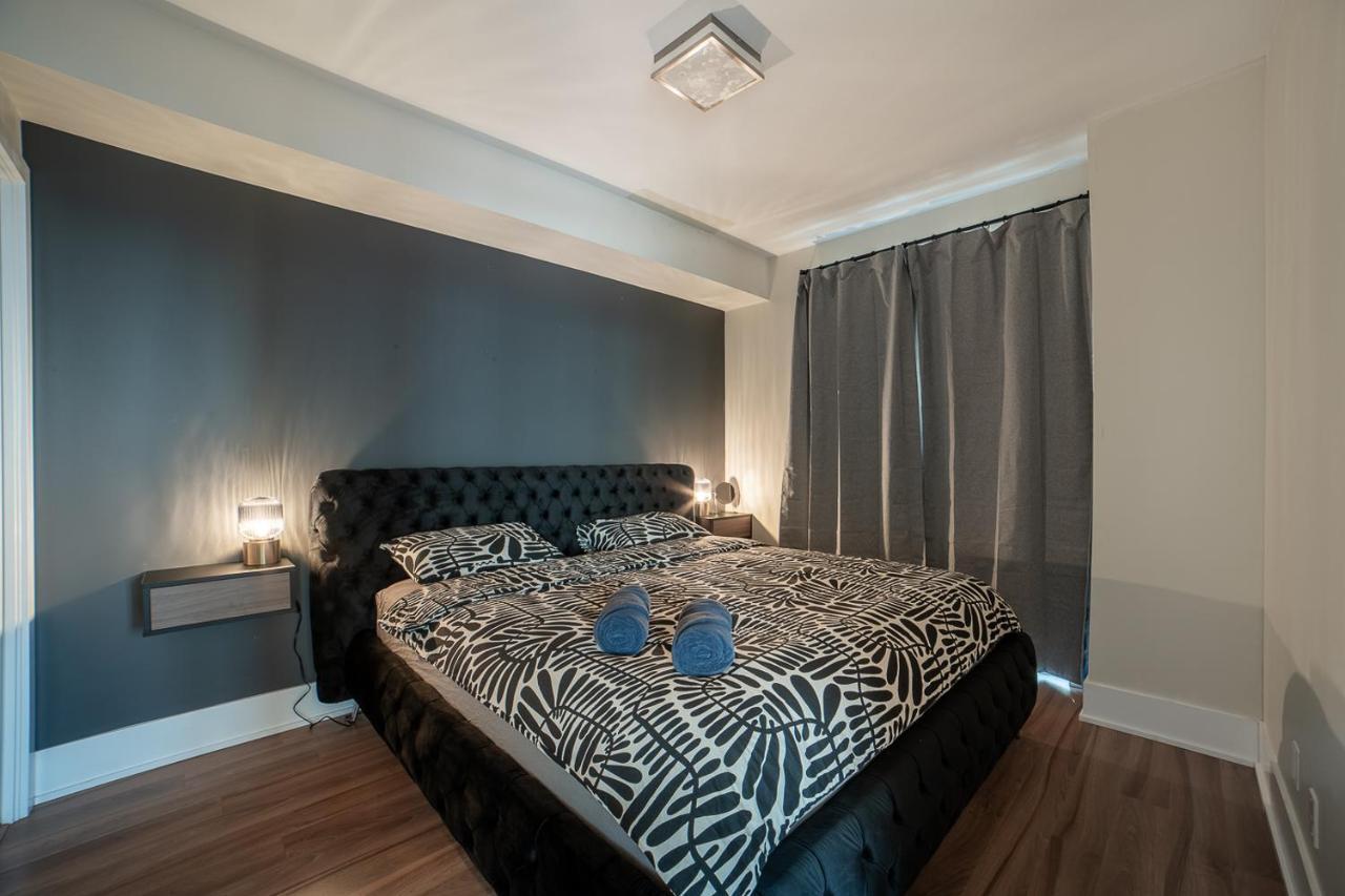 Designer Condo W/ Cn Tower View & Parking Toronto Eksteriør bilde